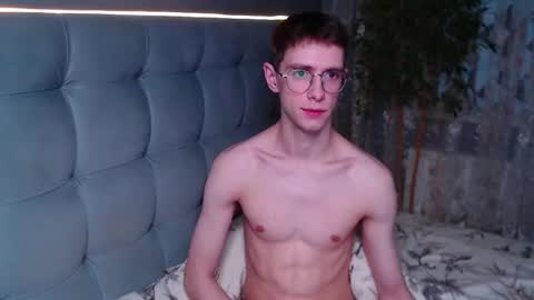 Snapshot of alfie_evanss chatting on 11.28.25 Alfie online show from 11.28.25