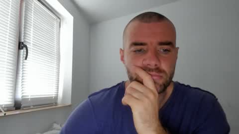 alfiesolomons87 online show from 10.29.25