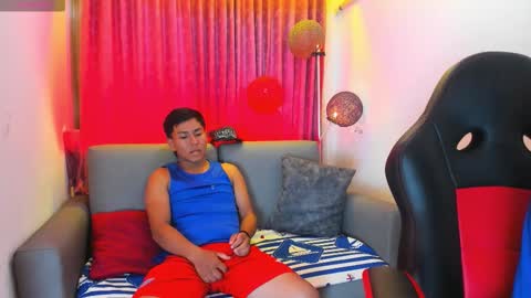 Snapshot of alfon_seb chatting on 11.29.25 alfon_seb online show from 11.29.25