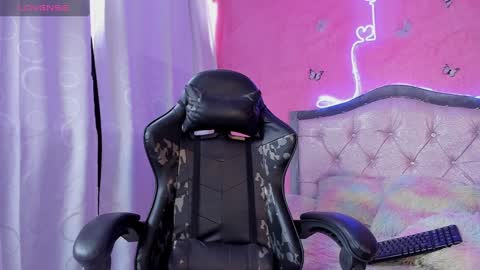 Carolina Join The Fan Club  online show from 01.24.25