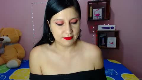 alixia online show from 10.18.25
