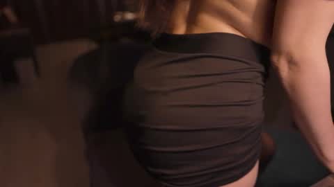 Snapshot of alica_moon_ chatting on 11.23.25 Ali online show from 11.23.25