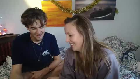 Snapshot of alice8363 chatting on 12.22.25 Alice online show from 12.22.25