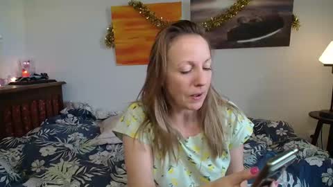 Snapshot of alice8363 chatting on 01.11.26 Alice online show from 01.11.26