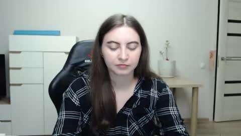 Snapshot of alice_________________________ chatting on 07.12.26 Alice online show from 07.12.26