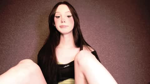 Alice Aris online show from 12.26.24