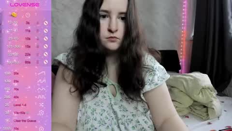 Snapshot of alice_allens chatting on 11.15.25 Alice online show from 11.15.25