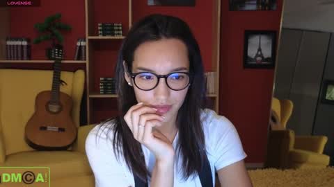 A R Y A  T I A online show from 12.19.24