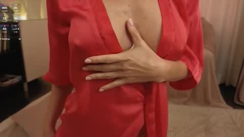 Snapshot of alice_eva chatting on 10.30.25 alice_eva online show from 10.30.25