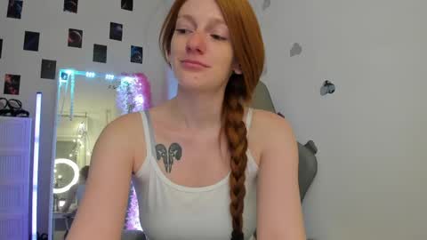 Snapshot of alice_ginger chatting on 05.26.26 Hello im Alice online show from 05.26.26