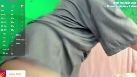 Snapshot of alice_halle chatting on 12.08.24 alice_halle online show from 12.08.24