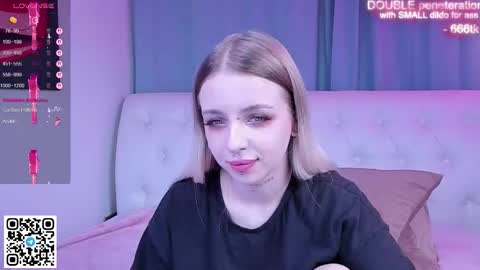 Snapshot of alice_halle chatting on 11.12.25 alice_halle online show from 11.12.25