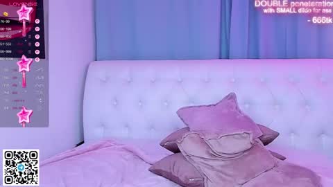 Snapshot of alice_halle chatting on 11.13.25 alice_halle online show from 11.13.25