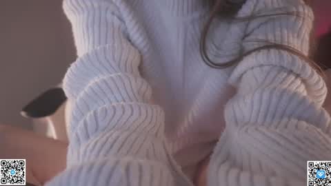 Snapshot of alice_kosmos chatting on 09.13.25 Alice online show from 09.13.25