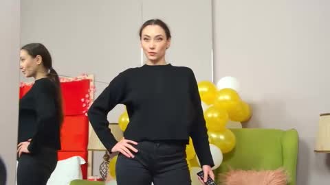 AliceMunro online show from 02.12.25