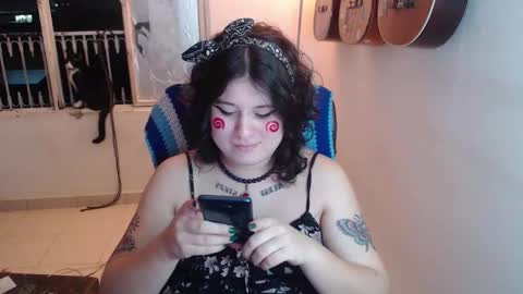 Alicia Aldara online show from 11.17.25