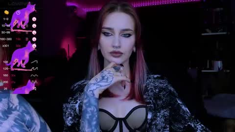 Snapshot of alice_specter chatting on 04.22.26 Alice online show from 04.22.26