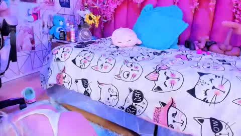 Snapshot of alicebenett_ chatting on 02.07.26 online show from 02.07.26