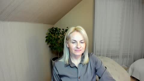 Snapshot of alicee__grace chatting on 01.05.25 Alicee online show from 01.05.25