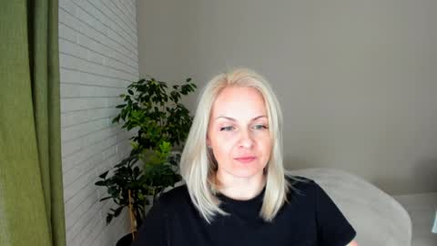 Snapshot of alicee__grace chatting on 02.07.25 Alicee online show from 02.07.25