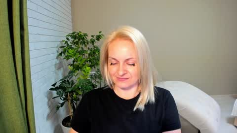 Snapshot of alicee__grace chatting on 02.07.25 Alicee online show from 02.07.25