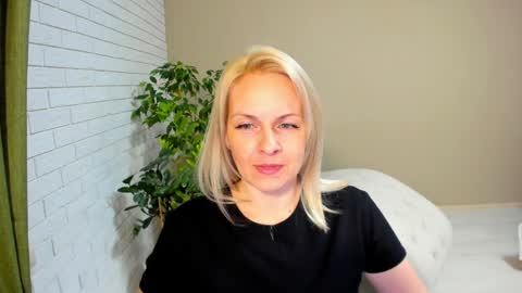 Snapshot of alicee__grace chatting on 02.08.25 Alicee online show from 02.08.25