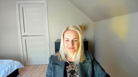 Snapshot of alicee__grace chatting on 02.20.25 Alicee online show from 02.20.25