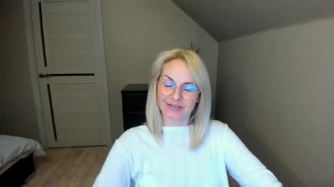 Snapshot of alicee__grace chatting on 02.23.25 Alicee online show from 02.23.25