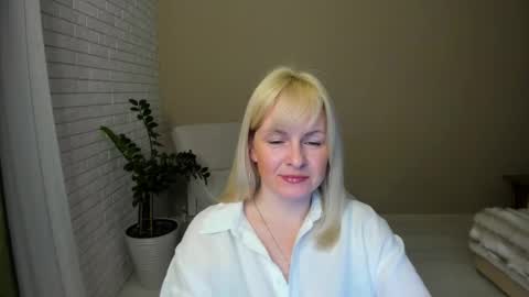 Snapshot of alicee__grace chatting on 02.15.26 Alicee online show from 02.15.26