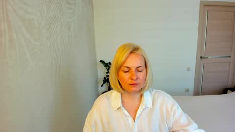 Alicee online show from 04.15.26