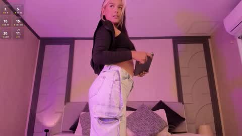 alicee_clark_ online show from 03.22.26