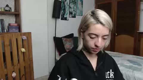 alicee_logan_ online show from 03.25.26