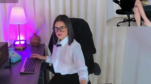 Aleja  online show from 04.18.26