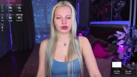 Snapshot of alicefreman chatting on 02.12.26 Alice online show from 02.12.26