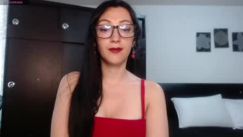Snapshot of alicelove75 chatting on 04.29.26 alicelove75 online show from 04.29.26
