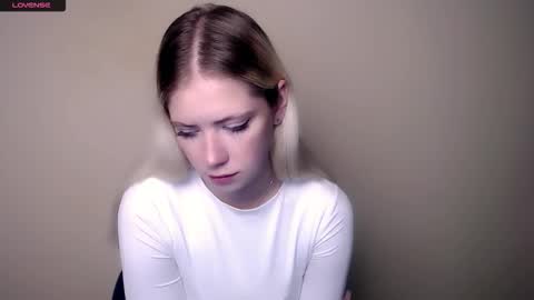 Snapshot of alicemeow_ chatting on 09.11.25 Alice online show from 09.11.25