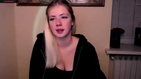 Snapshot of alicemeow_ chatting on 10.12.25 Alice online show from 10.12.25