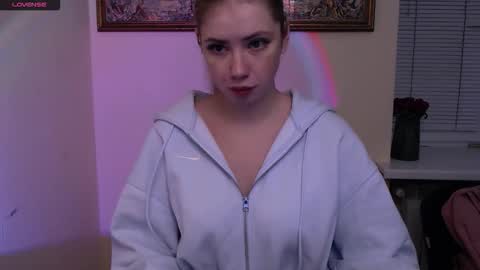 Snapshot of alicemeow_ chatting on 11.05.25 Alice online show from 11.05.25