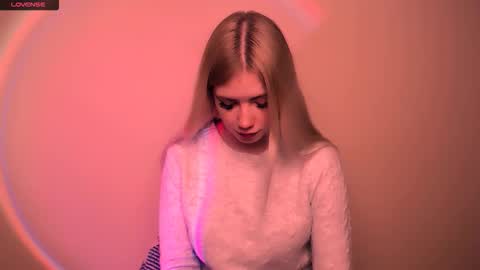 Snapshot of alicemeow_ chatting on 11.10.25 Alice online show from 11.10.25