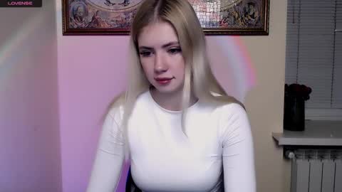 Snapshot of alicemeow_ chatting on 11.17.25 Alice online show from 11.17.25