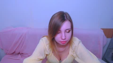 Snapshot of alicemias_ chatting on 06.29.26 Alice online show from 06.29.26