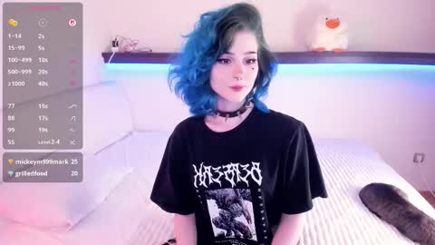 Snapshot of alicentity chatting on 10.19.25 Alice online show from 10.19.25