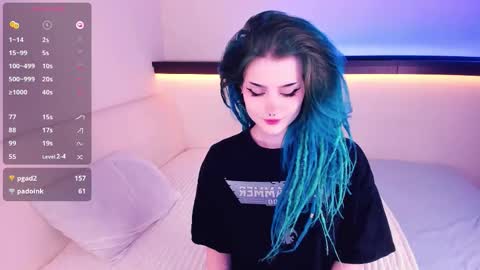 Snapshot of alicentity chatting on 03.04.26 Alice online show from 03.04.26