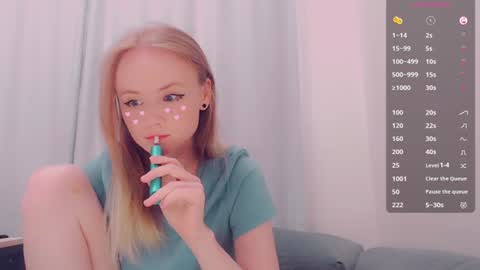 Snapshot of alicenya chatting on 06.19.26 Alice online show from 06.19.26