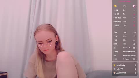Snapshot of alicenya chatting on 07.07.26 Alice online show from 07.07.26