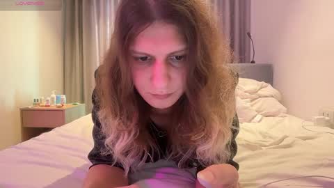 AlicePinkhead online show from 04.03.26