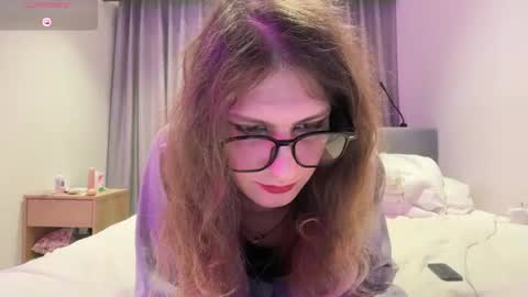 Snapshot of alicepinkhead chatting on 06.26.26 AlicePinkhead online show from 06.26.26