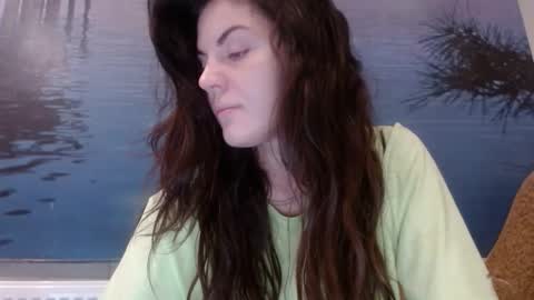 AliceTailorrr online show from 10.21.25