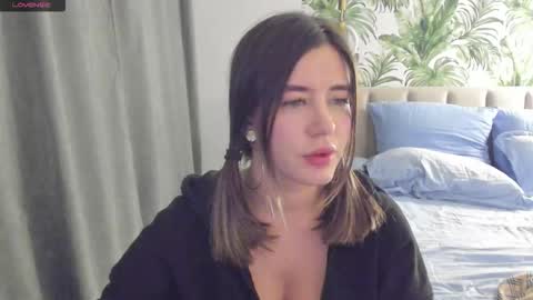 Snapshot of alicetuker chatting on 11.16.25 Alice online show from 11.16.25