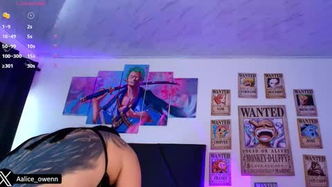 Snapshot of aliceusen chatting on 11.21.25 Alice online show from 11.21.25